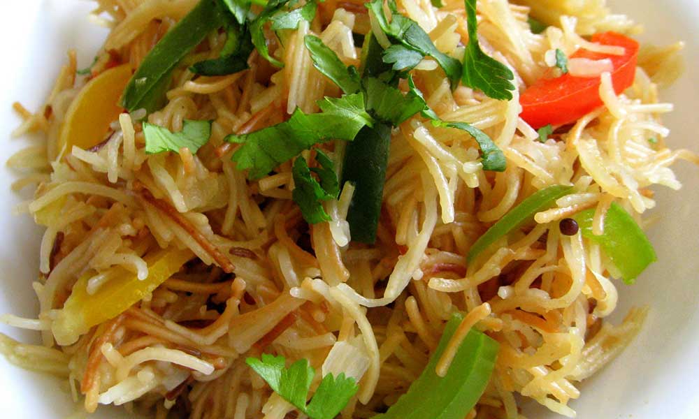 Preparation of Rice Vermicelli Upma or Akki Shavige Uppittu